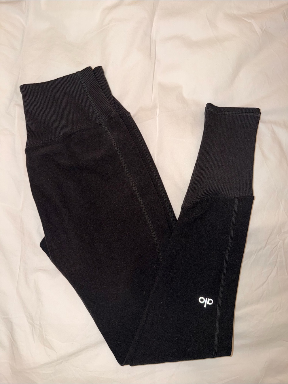 Alo alosoft high rise black leggings